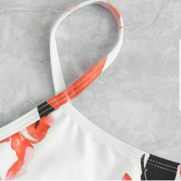 Deleting Today Floral Strappy High Neck Bikini Set - Picture 4 of 6